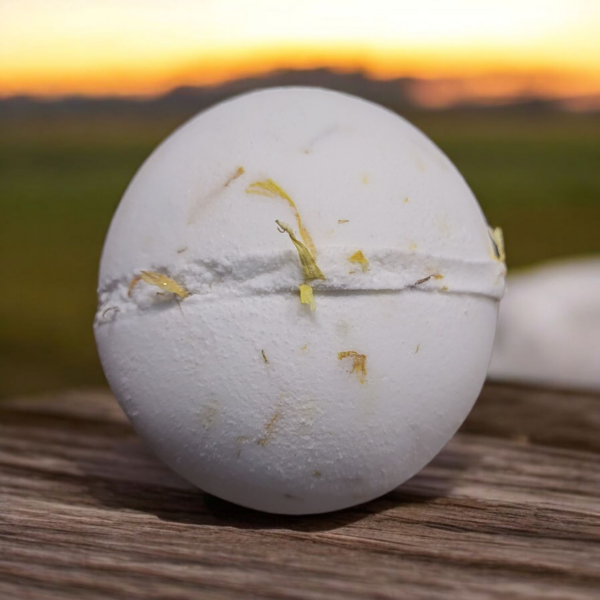 BUTTERBOMB  MARIGOLD BATH BOMB